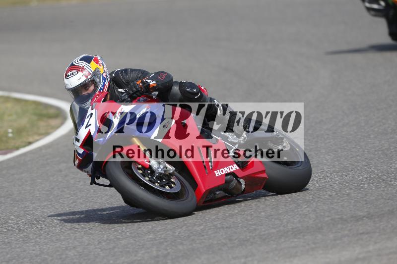 /37 09.08.2026  Pluess Motosport ADR/Freies Fahren/12
